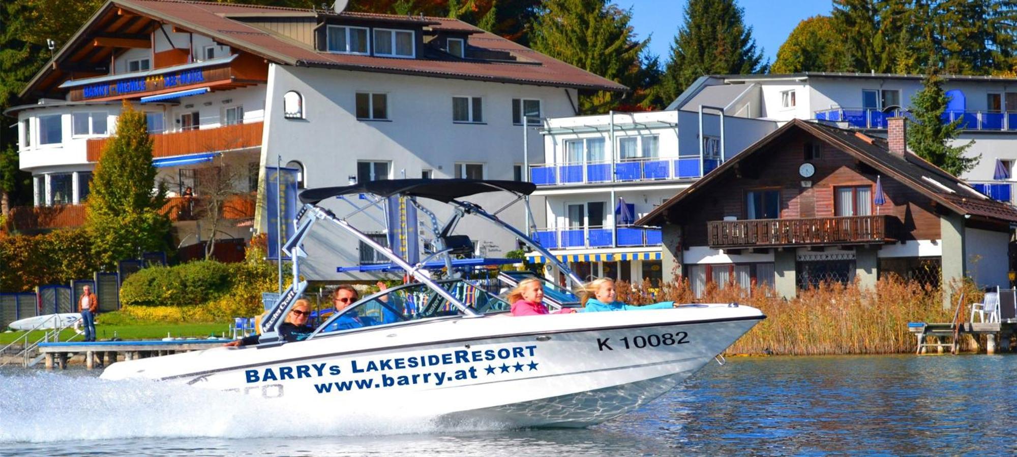 Hotel Barry Memle Directly At The Lake à Velden am Wörther See Extérieur photo